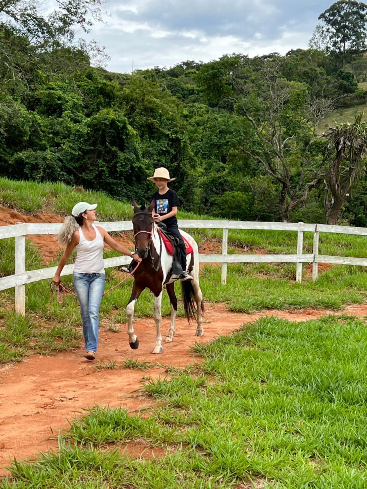 Fazenda Do Engenho Hotel Santa Rita do Rio Abaixo Екстериор снимка